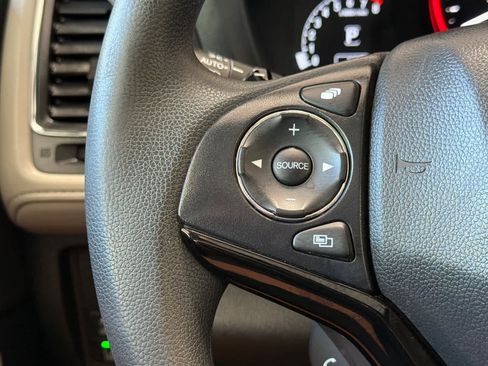 Used 2021 Honda HR-V EX image 25