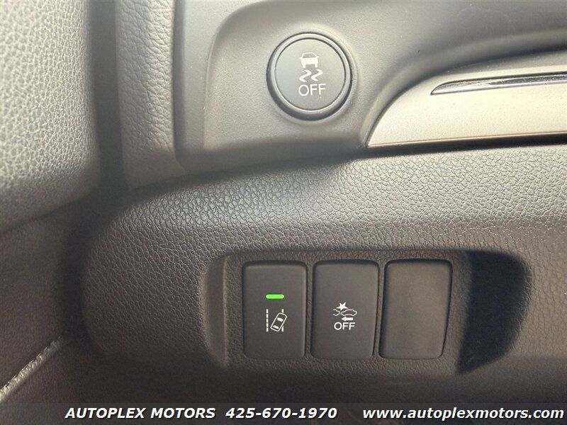 Used 2019 Acura ILX FWD image 12
