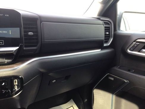 Used 2024 Chevrolet Silverado 1500 LT Trail Boss w/ Convenience Package II image 15