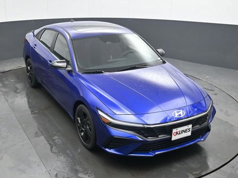 New 2026 Hyundai Elantra SEL Sport Premium FWD image 38