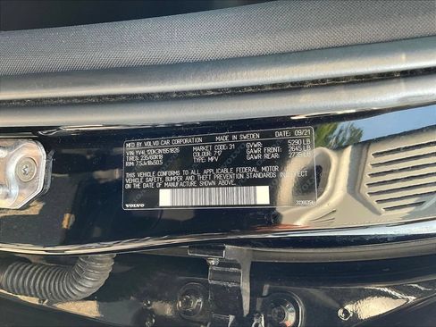 Used 2022 Volvo XC60 B5 Momentum FWD image 6