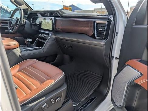 Used 2024 GMC Sierra 1500 Denali Ultimate image 25