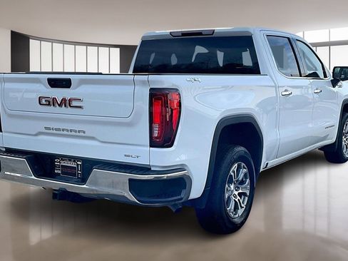 Used 2025 GMC Sierra 1500 SLT image 6