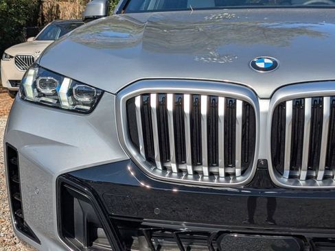 New 2026 BMW X5 xDrive40i w/ M Sport Package image 11