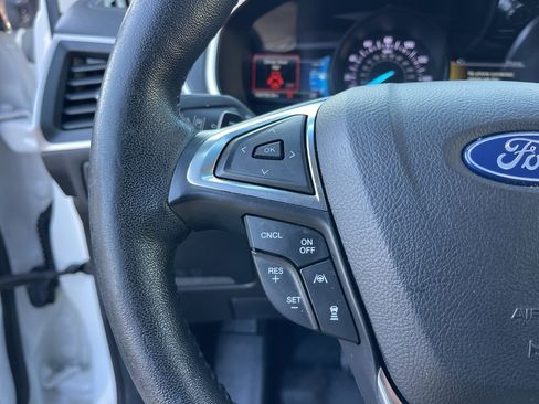 Used 2020 Ford Edge SEL w/ Convenience Package image 17