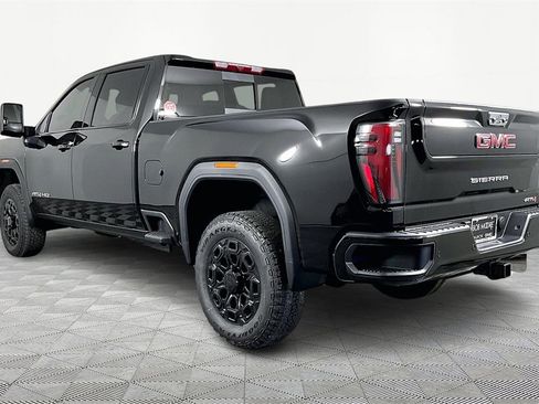 New 2026 GMC Sierra 2500 AT4 image 4
