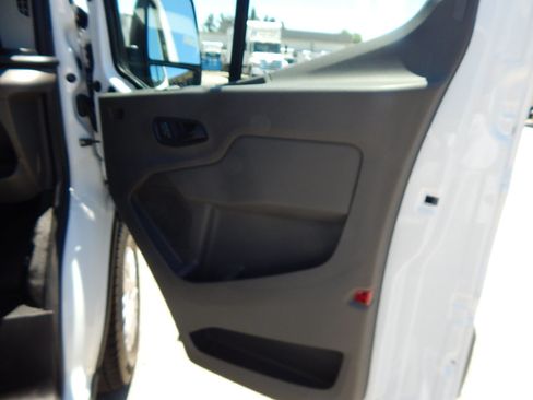 Used 2025 Ford Transit 250 Low Roof w/ Exterior Upgrade Package RWD image 17