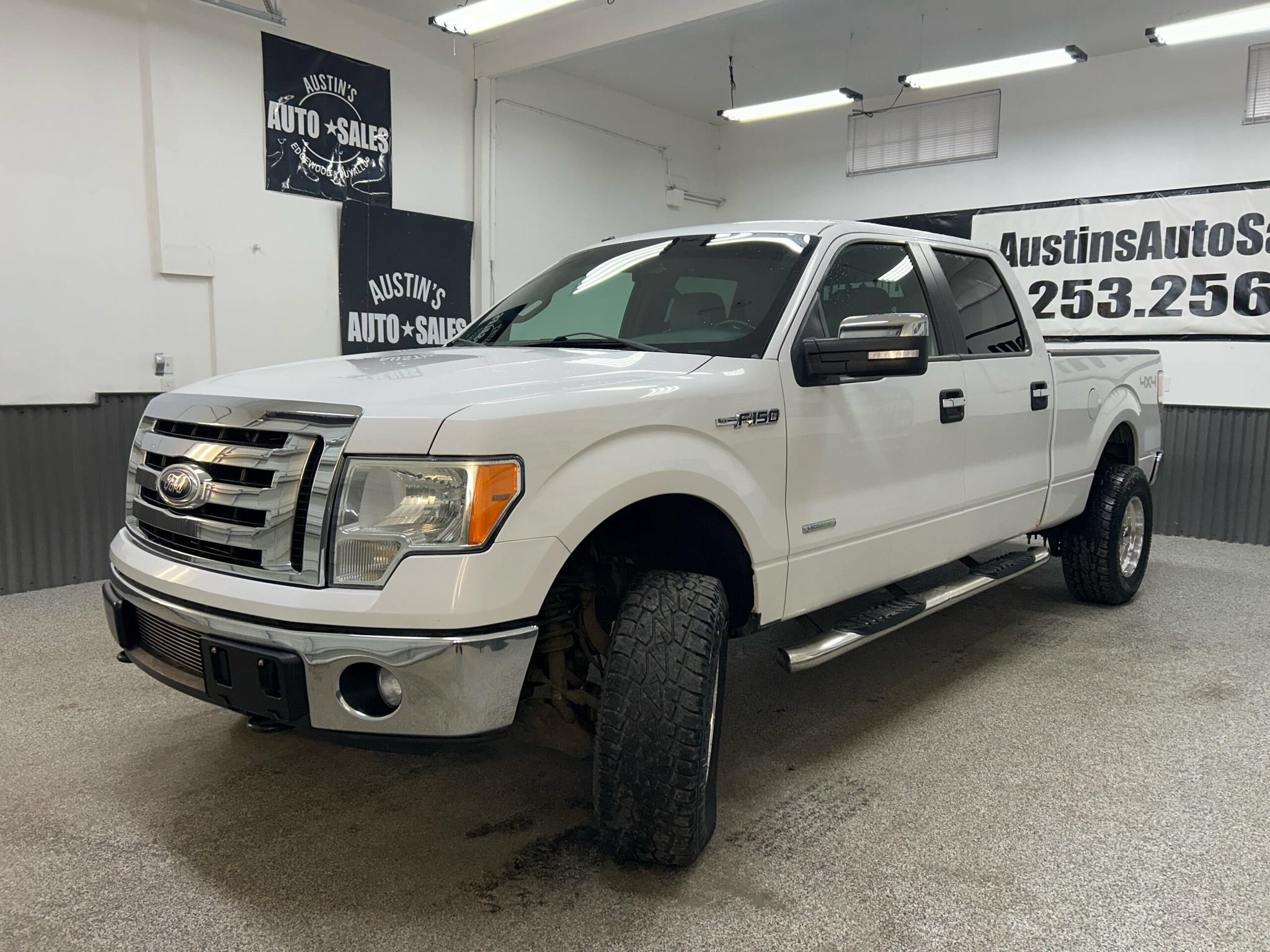 Used 2012 Ford F150 XLT w/ XLT Convenience Pkg AWD/4WD image 3