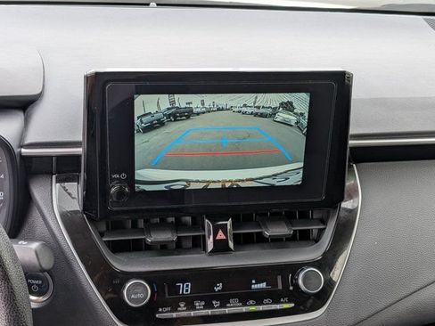 Used 2025 Toyota Corolla LE w/ Convenience Package FWD image 21