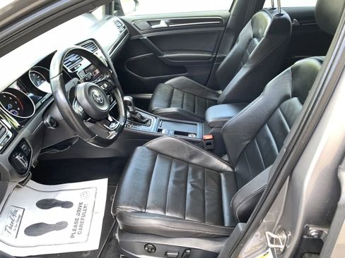 Used 2015 Volkswagen Golf R 4-Door image 26