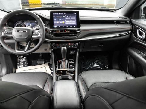 Used 2023 Jeep Compass Trailhawk w/ Trailhawk Convenience Group image 30