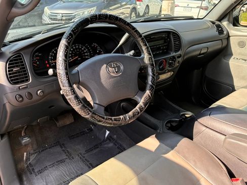 Used 2004 Toyota Tundra SR5 w/ SR5 Extra Value Pkg AWD/4WD image 15