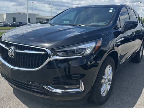 Used 2021 Buick Enclave Essence w/ Sound and Sites Package FWD image 5