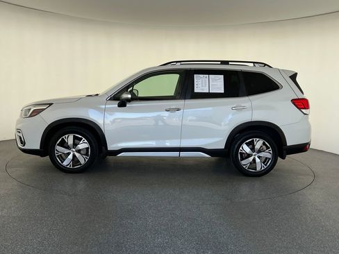 Used 2019 Subaru Forester Touring AWD/4WD image 7