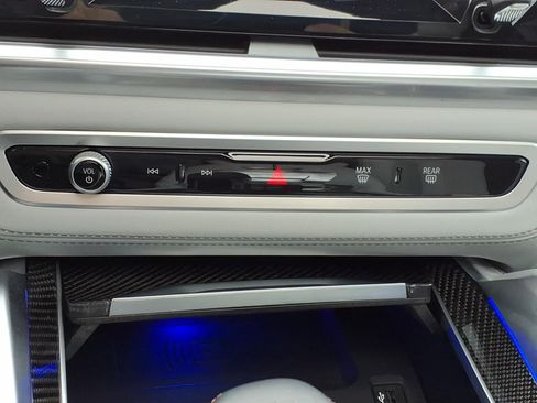 Used 2025 BMW X6 M Competition w/ Executive Package image 19