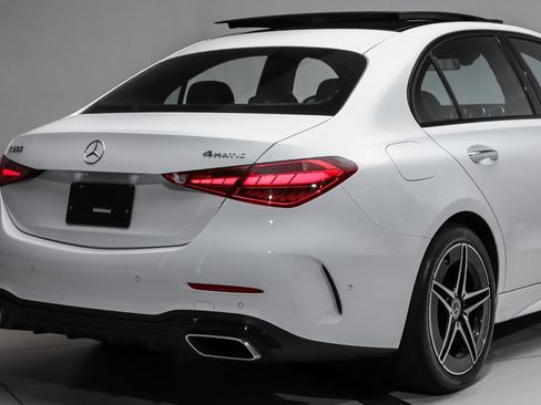 Used 2023 Mercedes-Benz C 300 4MATIC Sedan image 4