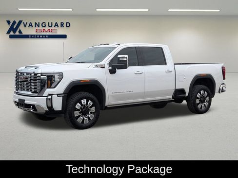 Used 2024 GMC Sierra 2500 Denali w/ Denali Reserve Package AWD/4WD image 3