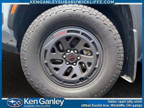 Used 2025 Nissan Frontier PRO-4X AWD/4WD image 25