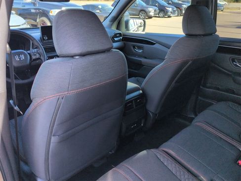 New 2025 Honda Pilot Sport image 19
