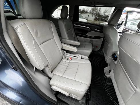 Used 2016 Toyota Highlander Limited Platinum image 22