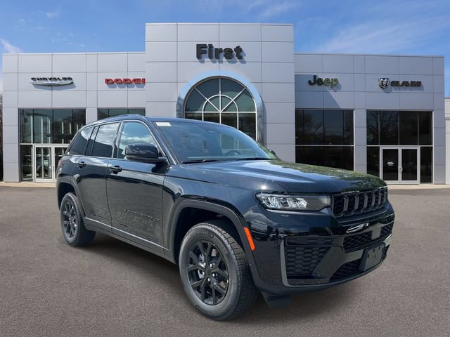 New 2026 Jeep Grand Cherokee Altitude AWD/4WD image 1