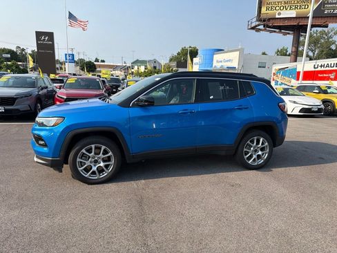 Used 2025 Jeep Compass Limited AWD/4WD image 6