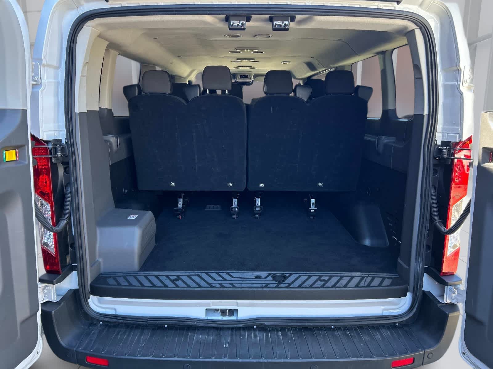 Used 2023 Ford Transit 350 XLT RWD image 12