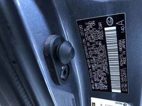 Used 2020 Lexus UX 250h w/ Premium Package image 25