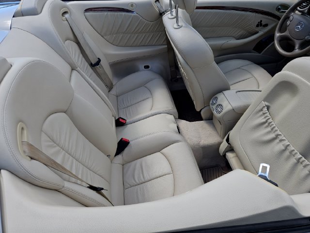 Used 2007 Mercedes-Benz CLK 350 Cabriolet image 23