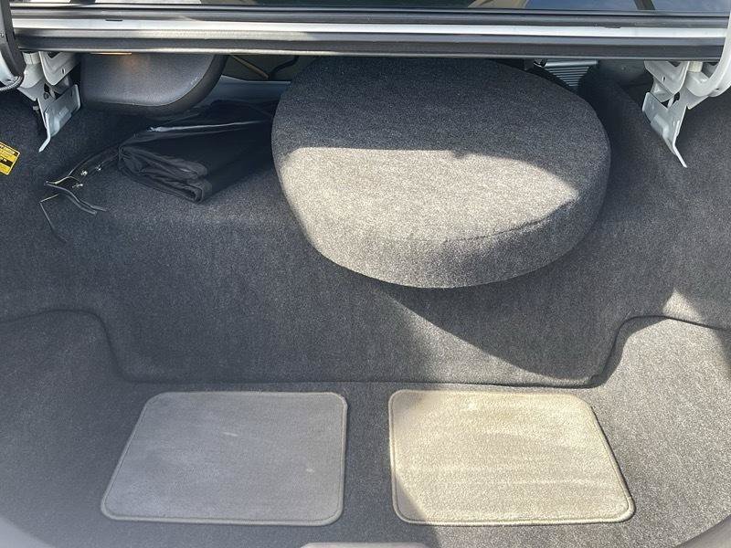 Used 1999 Lincoln Town Car Signature RWD image 49