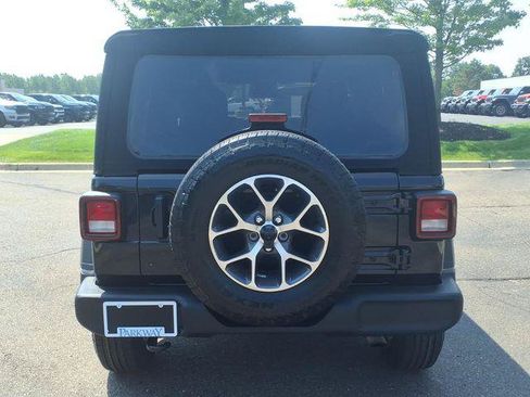 Certified 2025 Jeep Wrangler Unlimited Sport AWD/4WD image 6