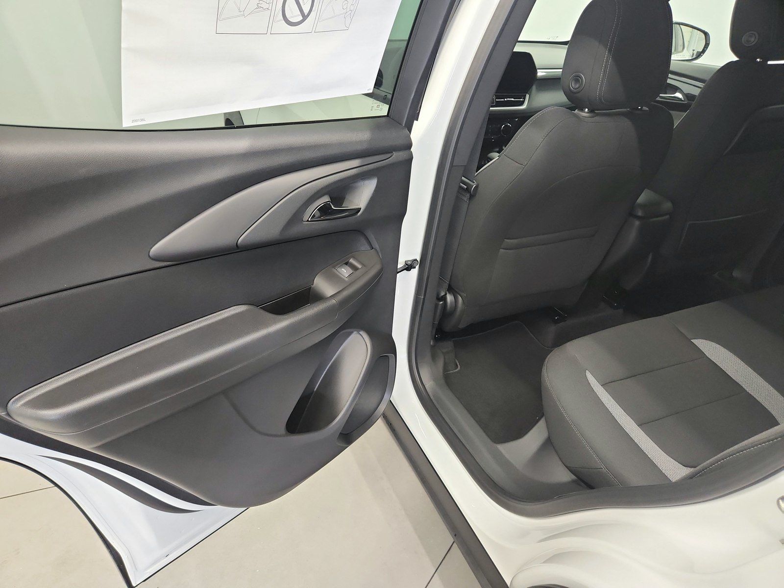 New 2026 Chevrolet TrailBlazer LT w/ Midnight Edition FWD image 23