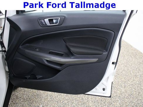 Used 2018 Ford EcoSport SE image 22