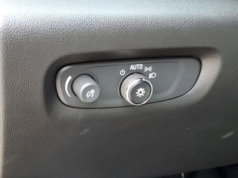 Used 2023 Chevrolet Traverse LT w/ LPO, Floor Liner Package AWD/4WD image 9