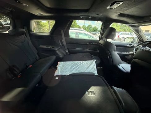 Certified 2024 Hyundai Palisade Calligraphy FWD image 14