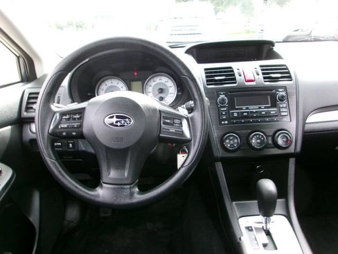 Used 2012 Subaru Impreza 2.0i Premium w/ All-Weather Pkg AWD/4WD image 7