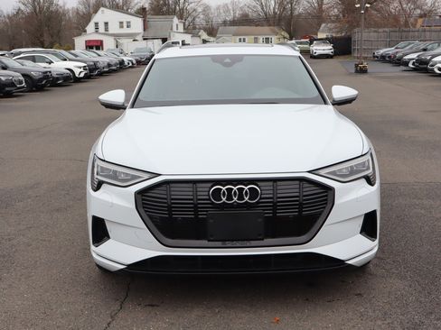 Used 2021 Audi e-tron Premium Plus w/ Premium Plus Package AWD/4WD image 3