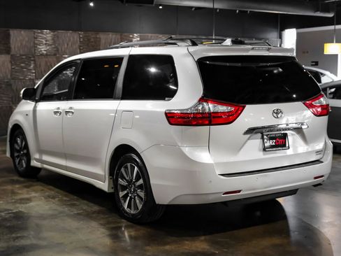 Used 2019 Toyota Sienna Limited Premium AWD/4WD image 10
