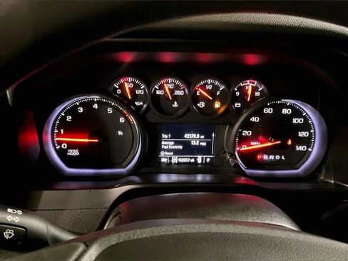 Used 2020 Chevrolet Silverado 2500 Custom w/ Custom Value Package image 23