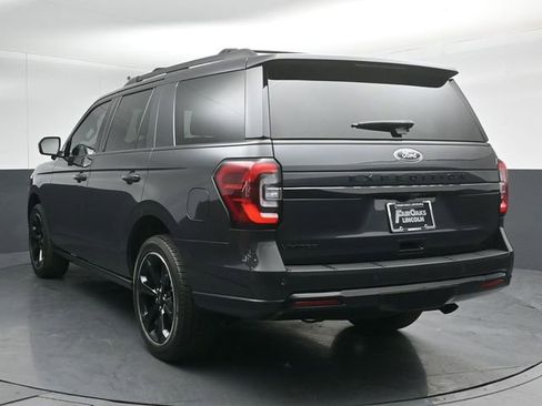 Used 2023 Ford Expedition Limited image 6