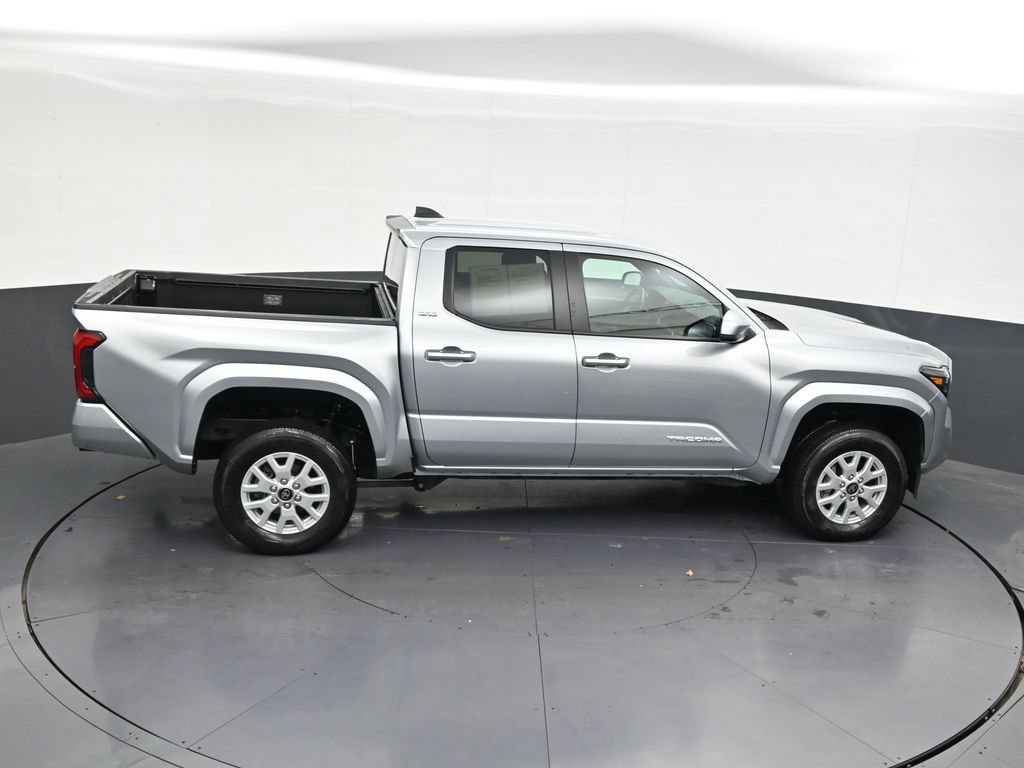 Used 2025 Toyota Tacoma SR5 RWD image 22