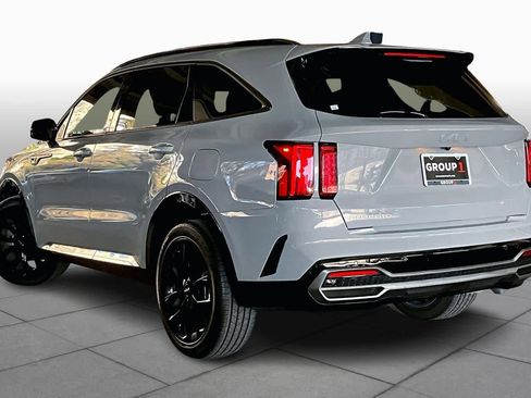 Used 2023 Kia Sorento SX image 11