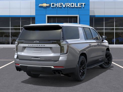 New 2025 Chevrolet Suburban Premier image 28