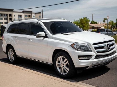 Used 2015 Mercedes-Benz GL 450 4MATIC image 7