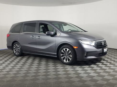 Certified 2023 Honda Odyssey EX-L image 2