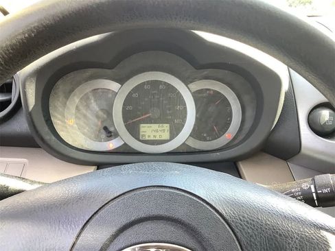 Used 2007 Toyota RAV4 2WD image 8