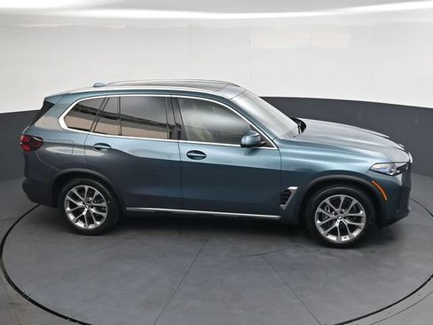 Used 2024 BMW X5 xDrive40i w/ Premium Package AWD/4WD image 25