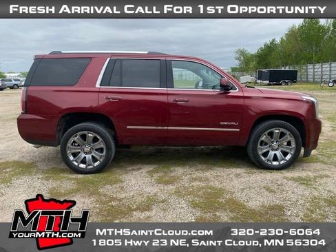 Used 2017 GMC Yukon Denali w/ Open Road Package AWD/4WD image 1