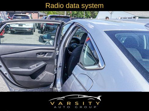 Used 2024 Honda Accord EX image 10