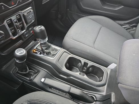 Used 2021 Jeep Wrangler Unlimited Willys image 24